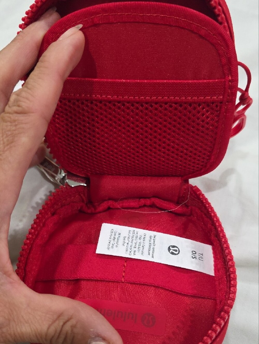 lululemon athletica Red Quilted Zip Pouch - Picture 5 of 6